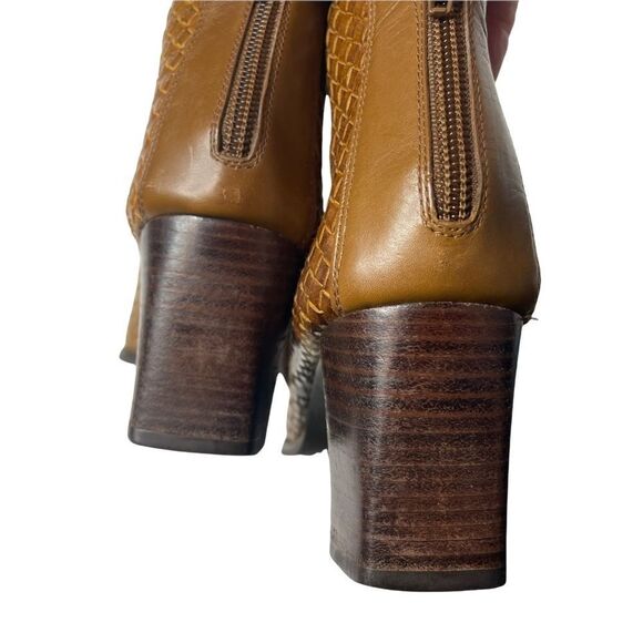 Stuart Weitzman woven leather brown boots booties 9 m - Picture 9 of 11